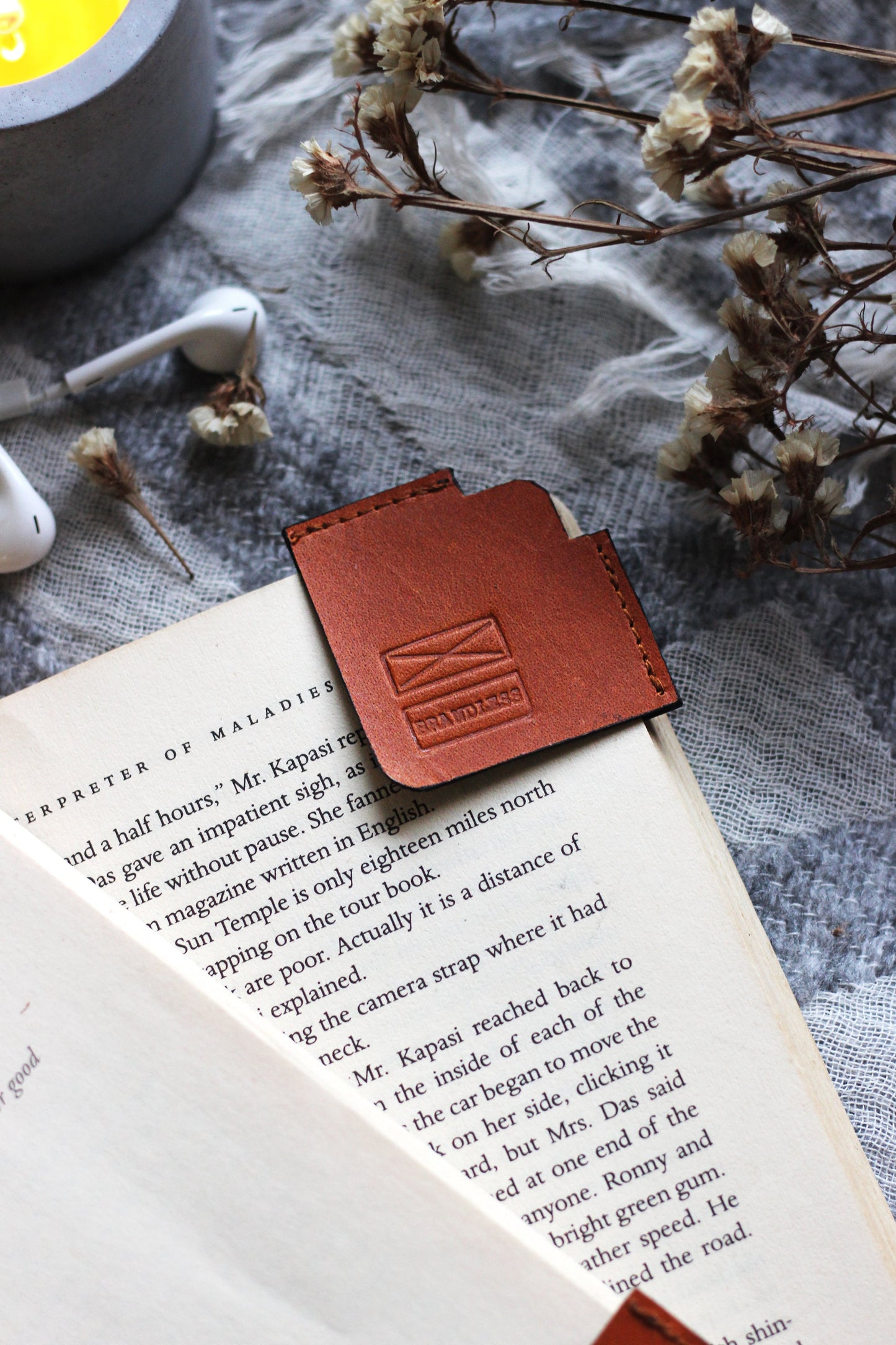 handcrafted genuine leather Corner Bookmark, meticulously crafted by our team of skilled artisans. skilfully created with a sustainable zero-waste policy, utilising leather from production excess, all while maintaining the highest standards of quality.. Personalised corporate gift ideas.