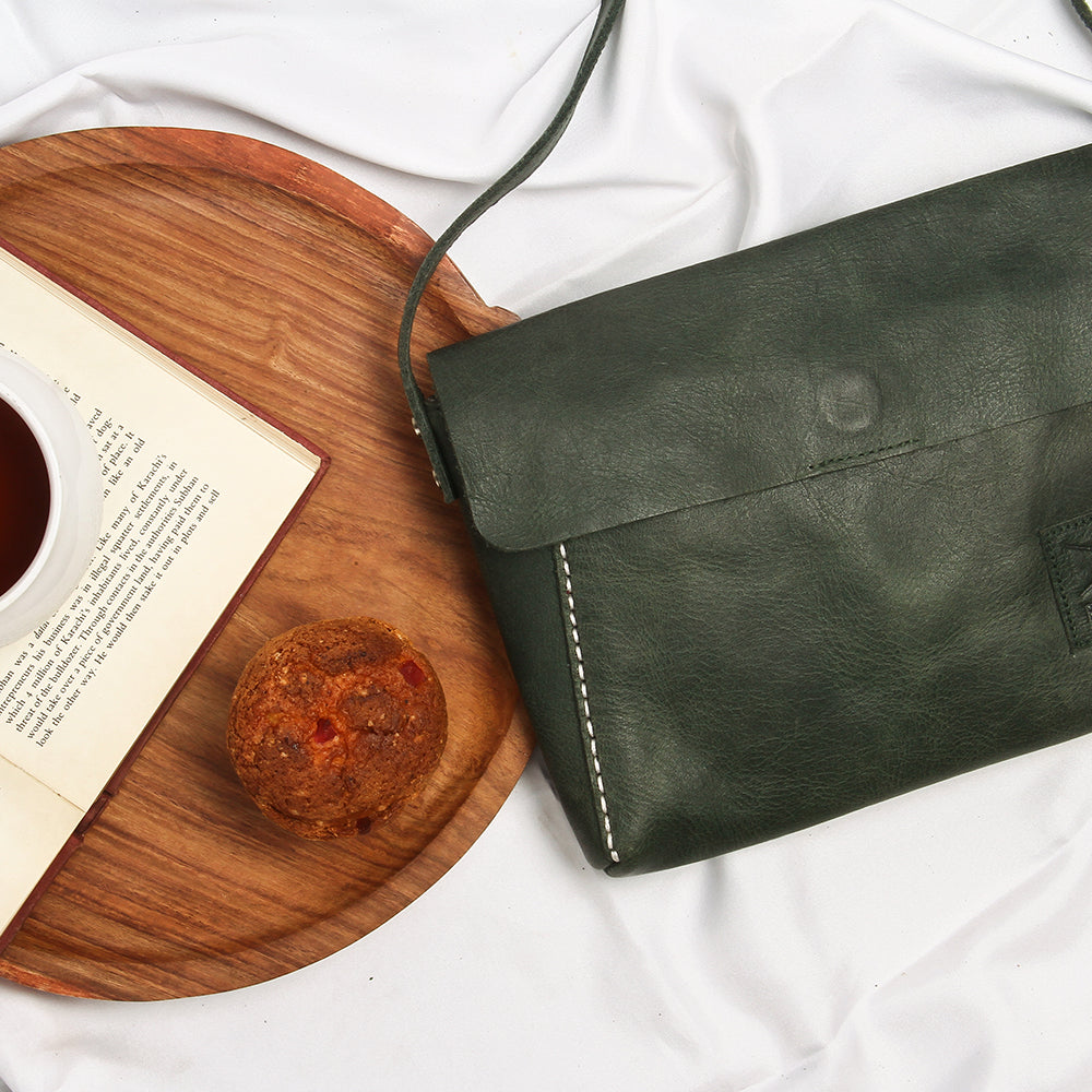 cross body messenger leather bag