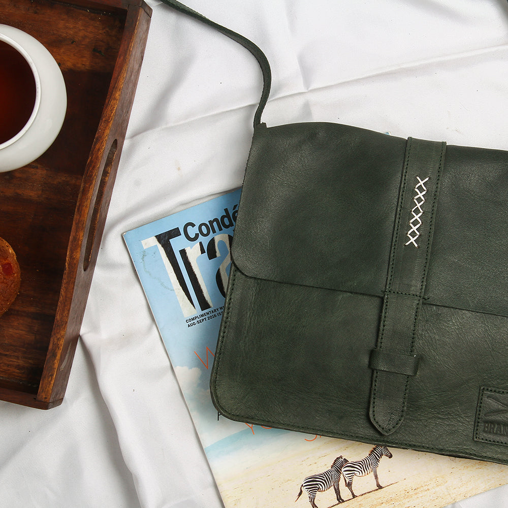 cross body messenger leather bag