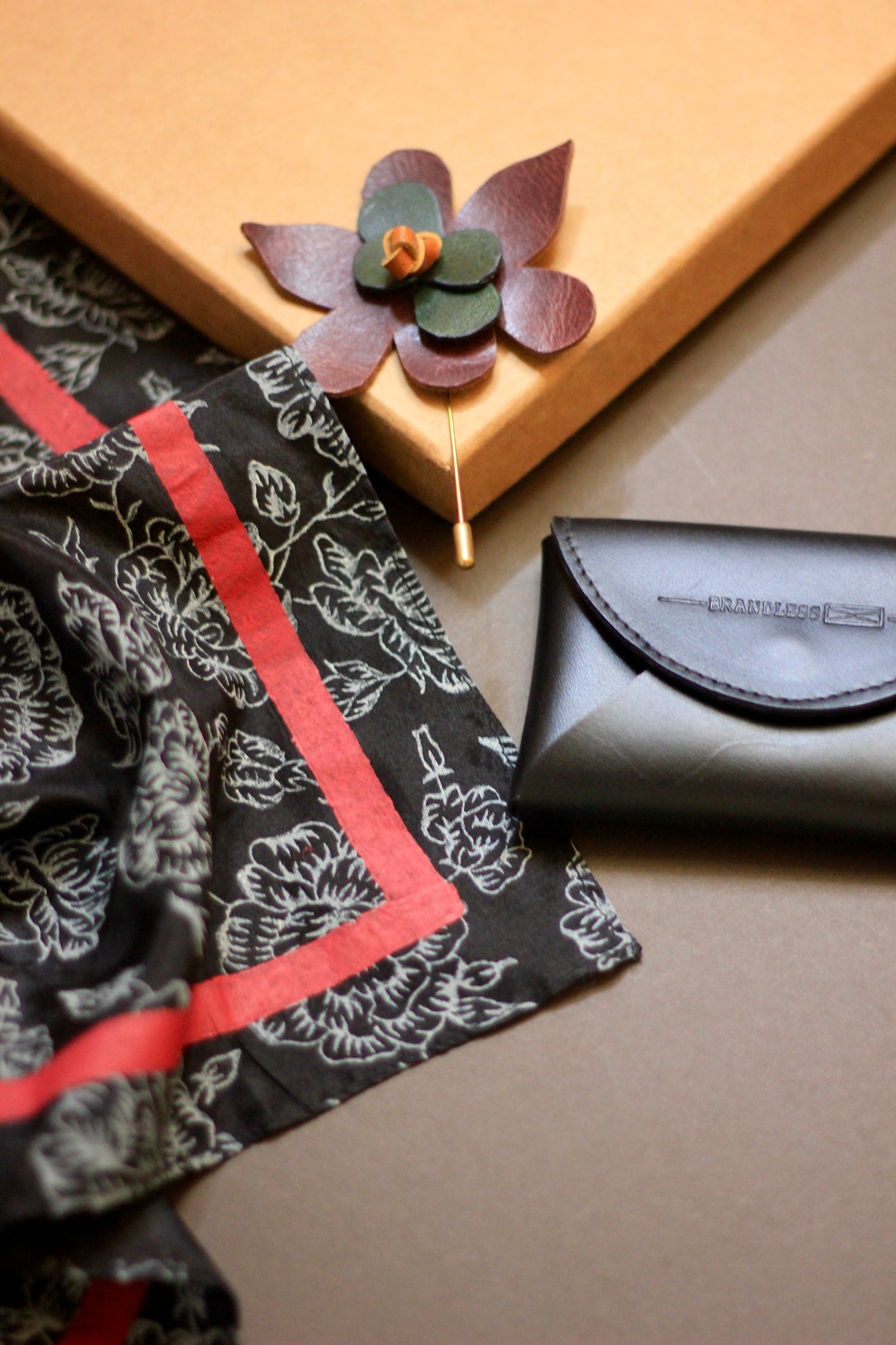 The Sartorial Edit Hamper