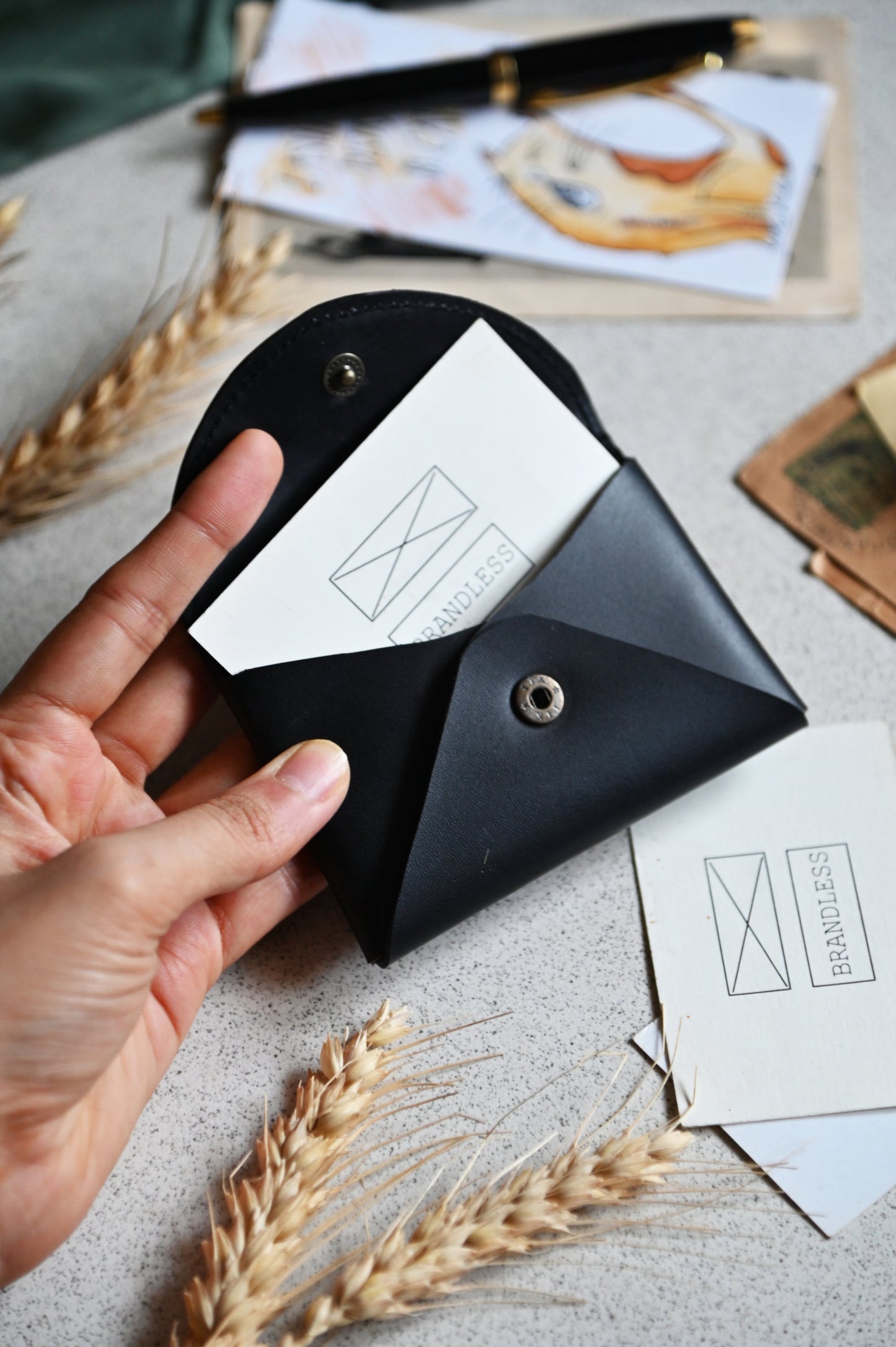 Essential Card Case- Black
