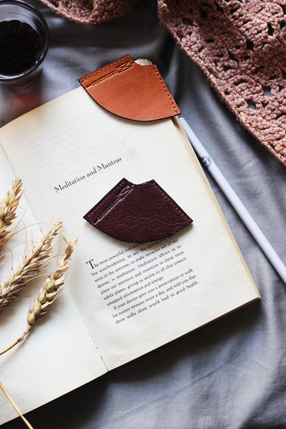 Corner Bookmark 2.0- Burgundy & Tan