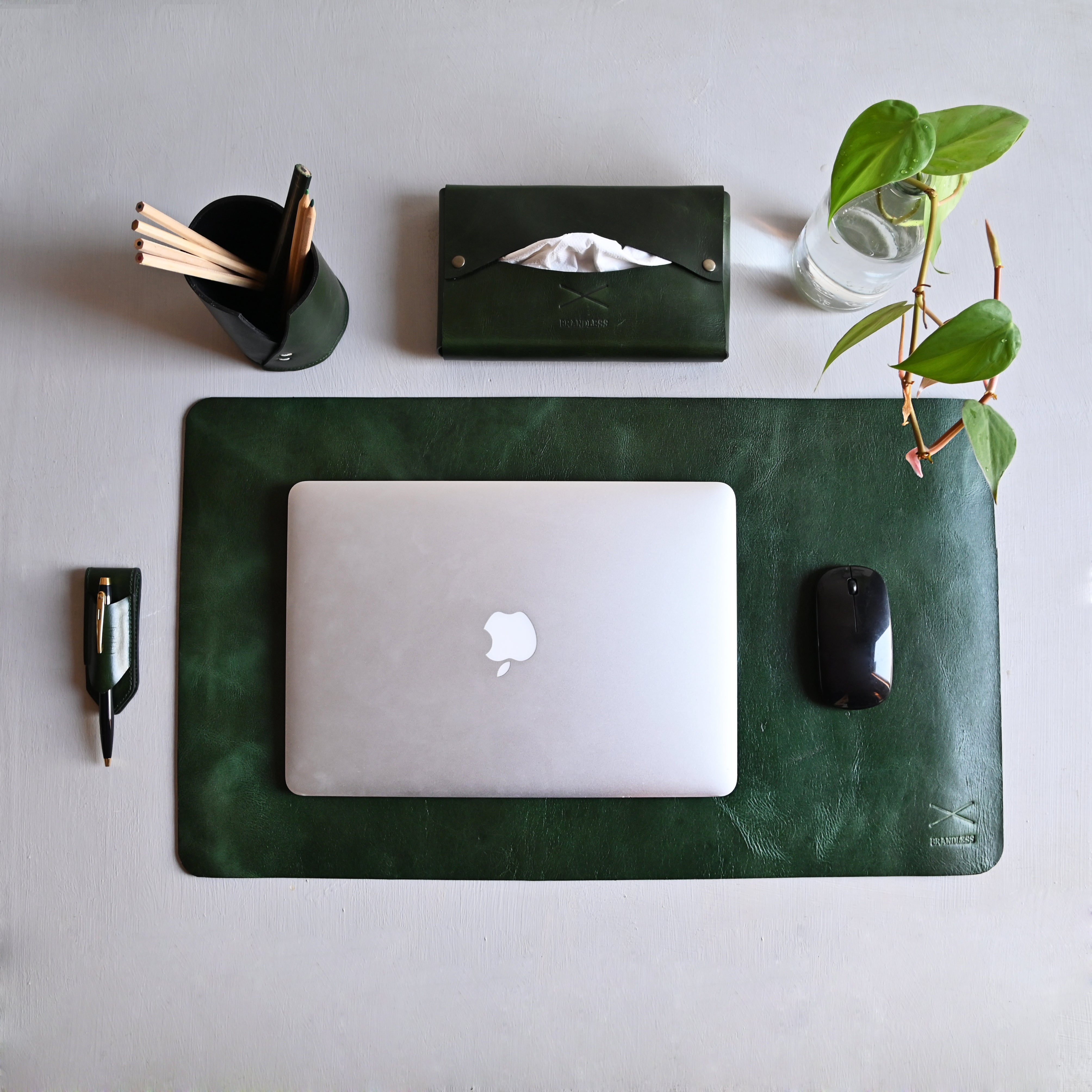 DESK SET – Brandless