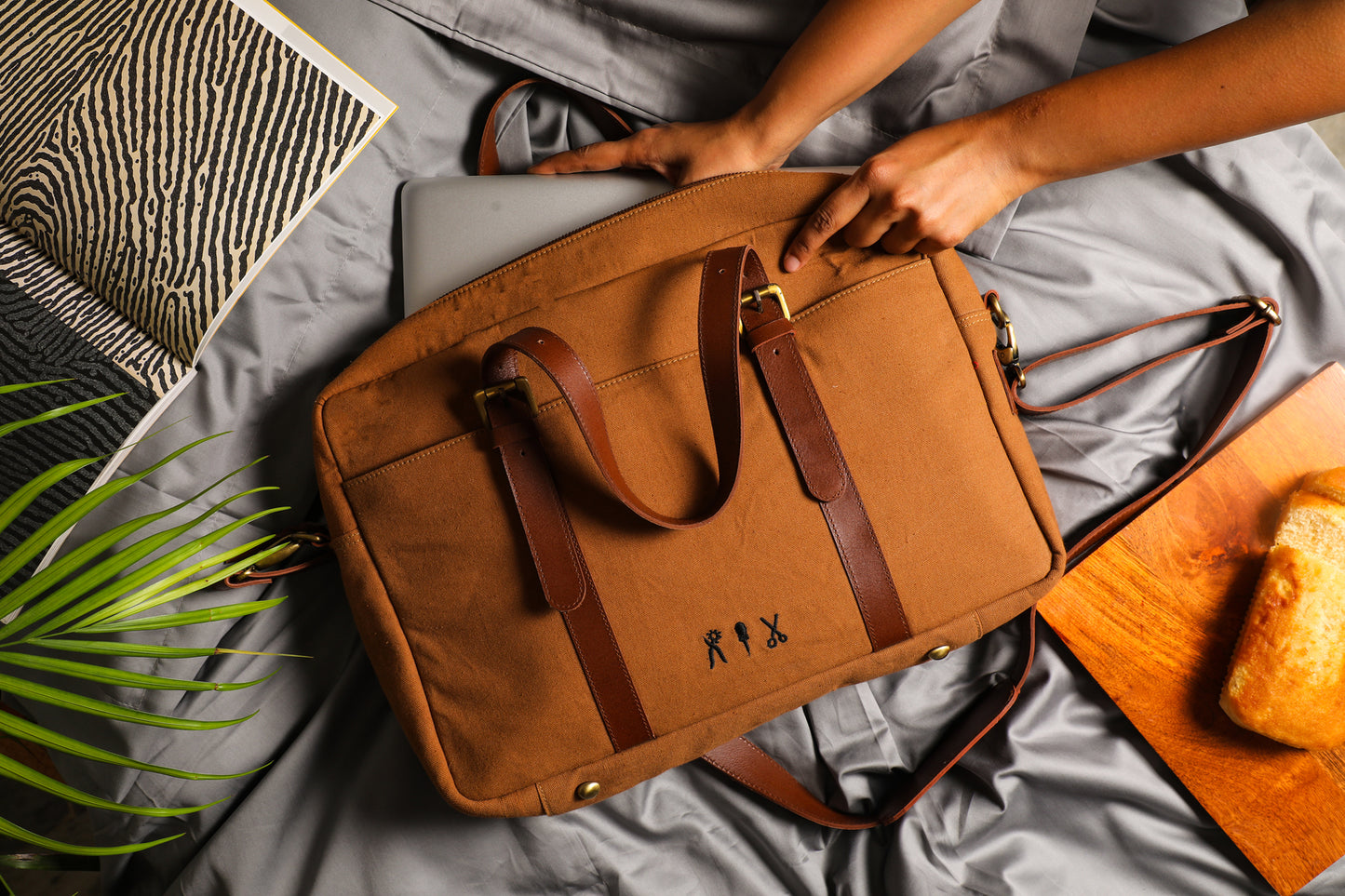 LEATHER LAPTOP BAG OVERNIGHTER DUFFEL 