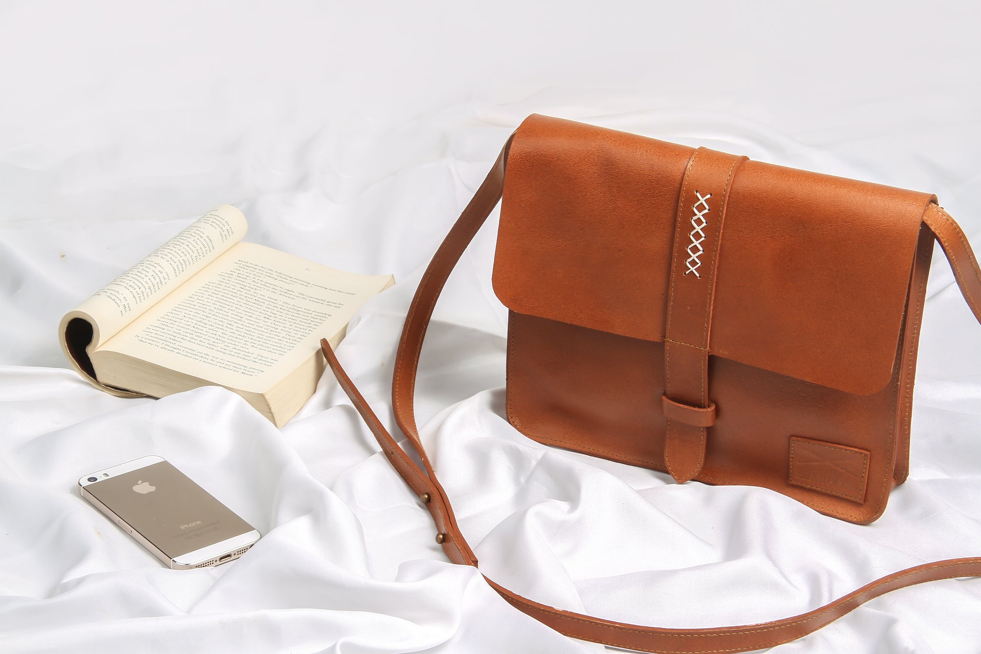 cross body messenger leather bag