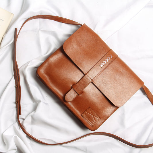 cross body messenger leather bag