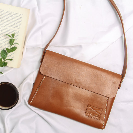 cross body messenger leather bag