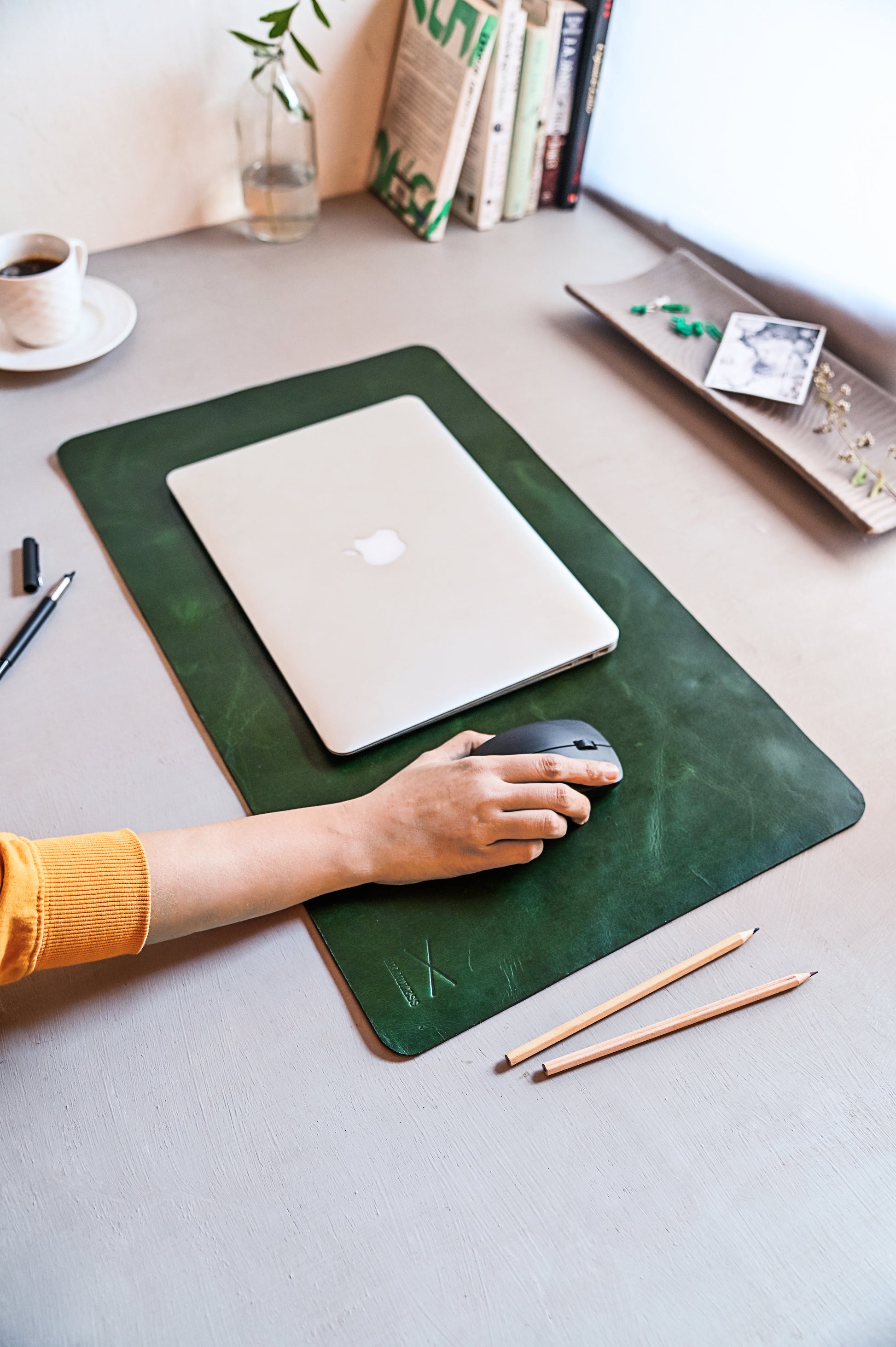 Leather Desk Mat- Dark Green – Brandless