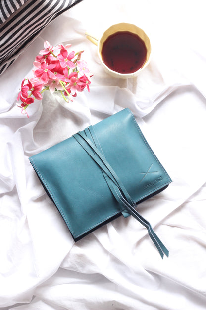 Gadget organiser tech accessories leather handcrafted