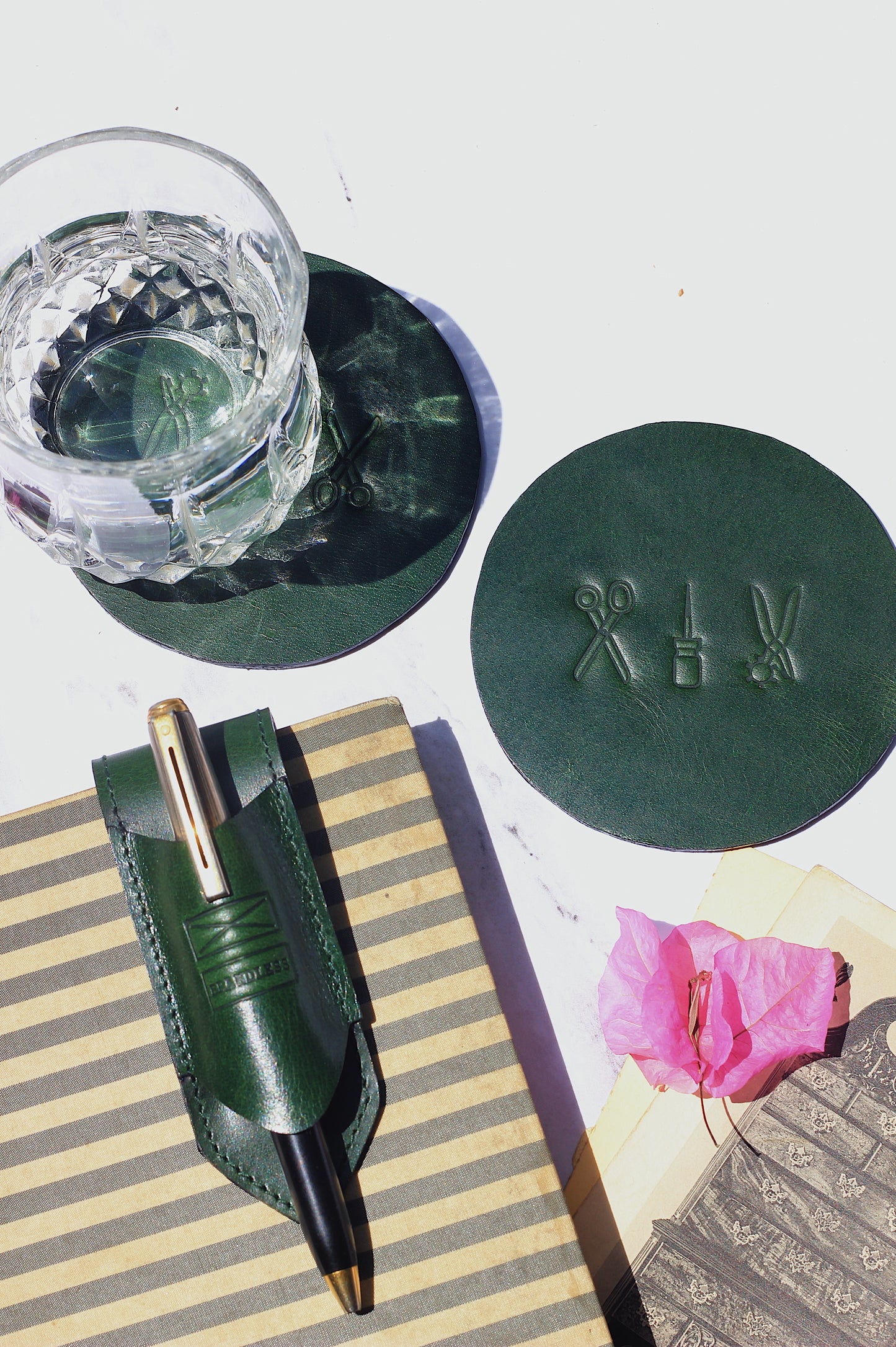 GIFT SET 0.6- PEN HOLDER BOOKMARK & COASTER SET