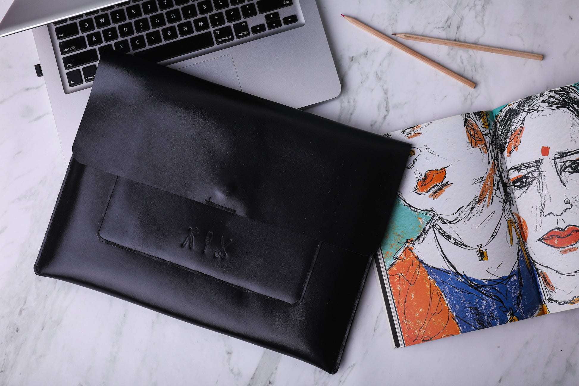 gift set leather organiser laptop sleeve charger case