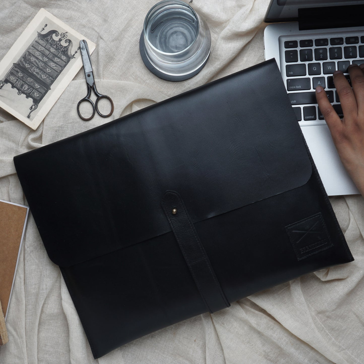 HANDCRAFTED LEATHER LAPTOP SLEEVE COVER 