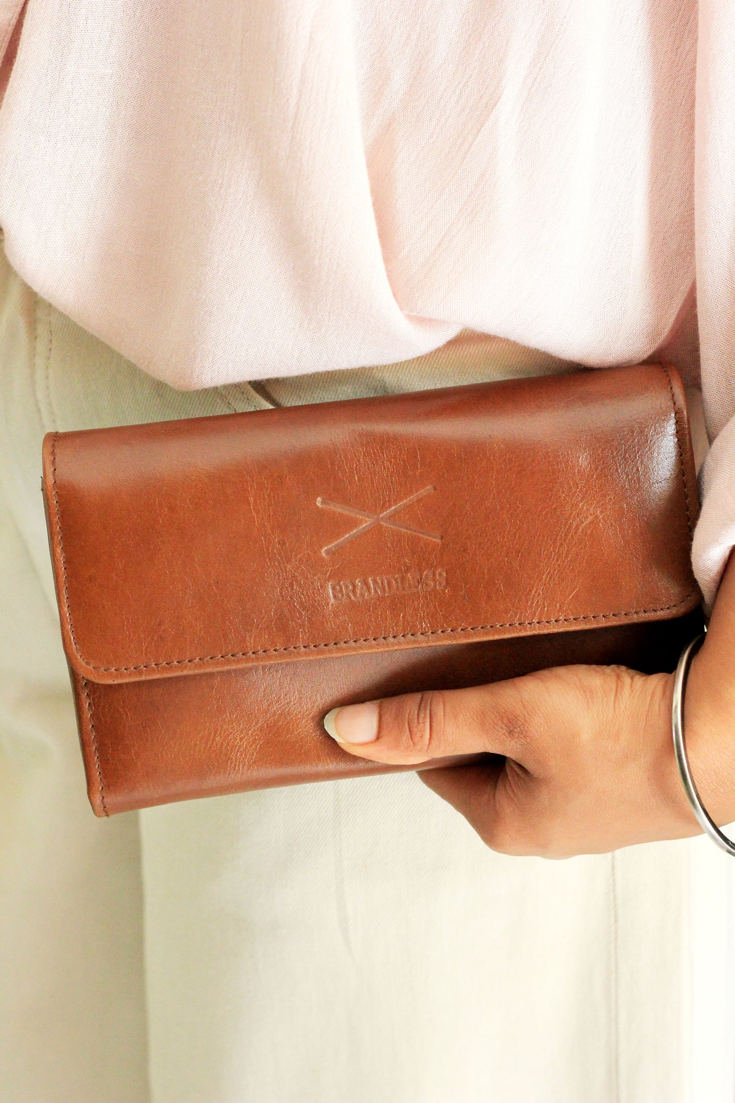 Elementary Mobile Sling Wallet - Brown