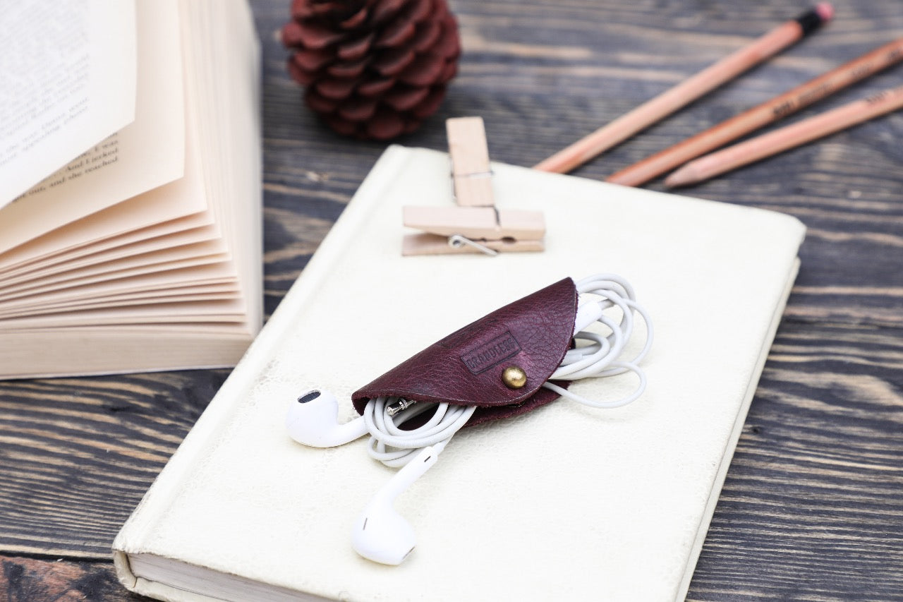 TECH ACCESSORIES CORD MANAGERS WIRE MANAGERS LEATHER GOODS HANDCRAFTED