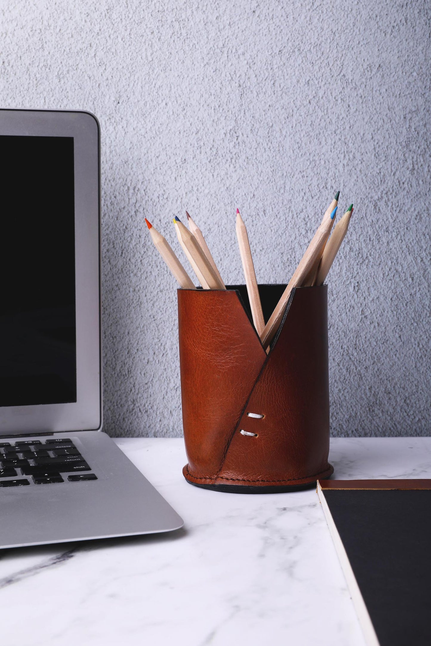 LEATHER PEN STAND DESK ACCESSORIES STATIONERY