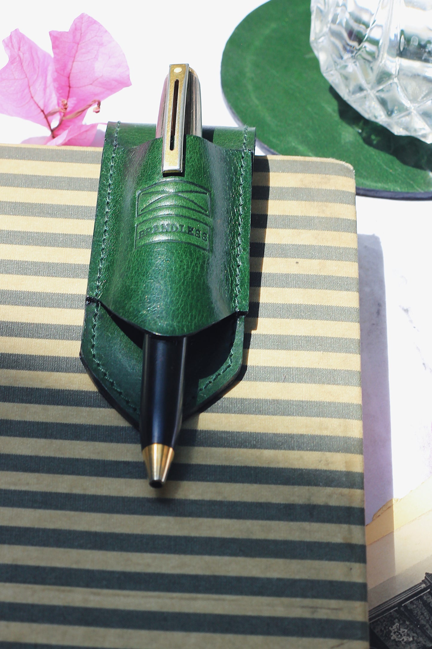 GIFT SET 0.6- PEN HOLDER BOOKMARK & COASTER SET
